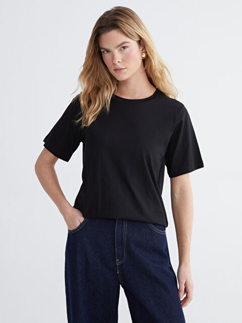 LCW Comfort Bisiklet Yaka Kadın Tişört - S6FP61Z8-CVL