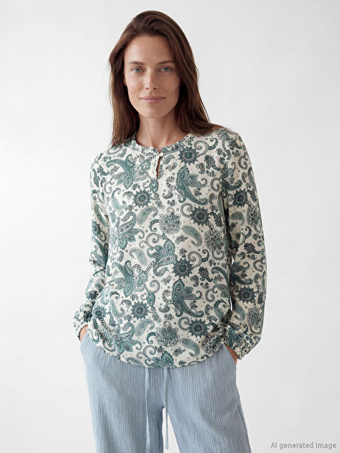 LCW Grace Fırfırlı Dik Yaka Desenli Bluz