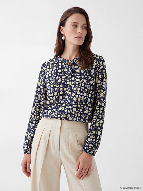 LCW Grace Bağlamalı Yaka Çiçekli Bluz