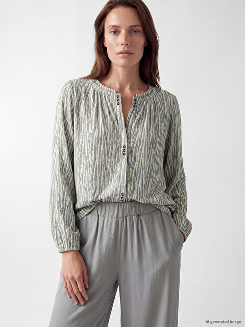 LCW Grace Bisiklet Yaka Desenli Bluz