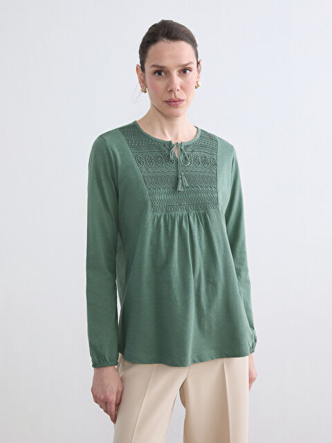 LCW Grace Bağlamalı Yaka Nakışlı Bluz - S6FS12Z8-H6Z