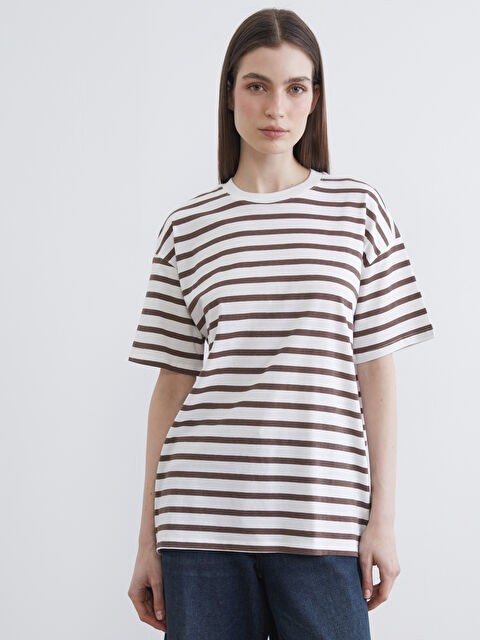LCW Modest Bisiklet Yaka Çizgili Kadın Tişört - S6FU71Z8-LEW