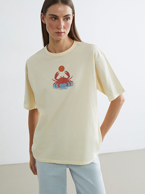 LCW ECO Bisiklet Yaka Baskılı Oversize Kadın Tişört - S6FY21Z8-FDN