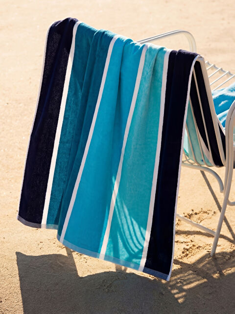 LCW ACCESSORIES Çizgili Erkek Plaj Havlusu 70x150 cm
