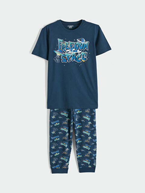 LCW Kids طقم بيجامة أولادي مطبوع بأكمام قصيرة