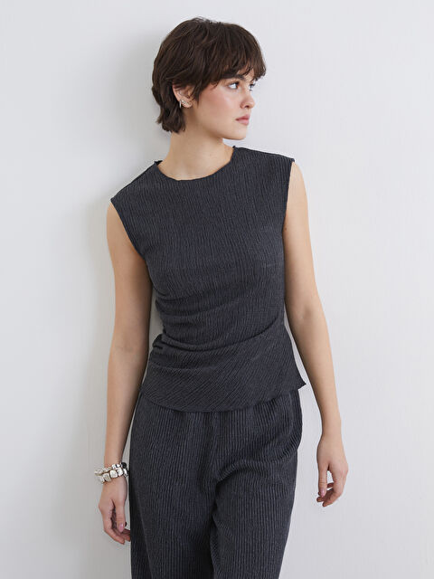 XSIDE Crew Neck Ruched Blouse - S6G983Z8-VDL