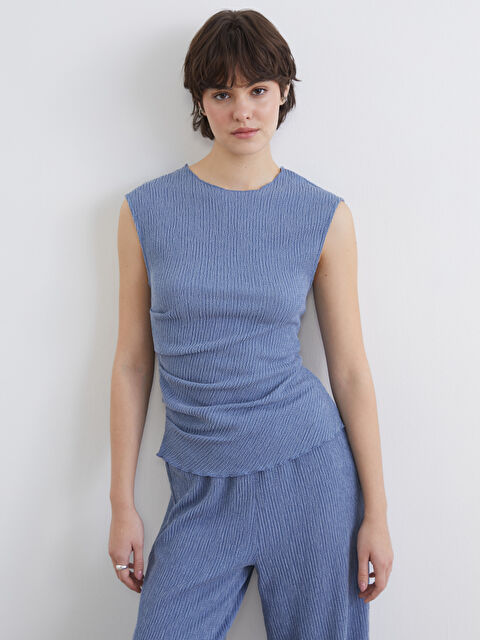 XSIDE Crew Neck Ruched Blouse - S6G983Z8-Z0C