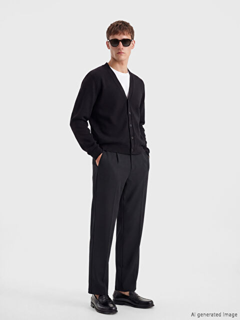 LCW Vision Rahat Kalıp Erkek Pileli Pantolon