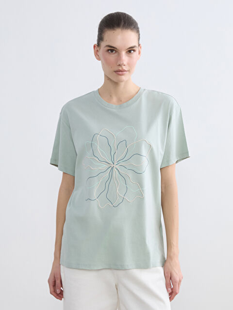 LCW Vision Floral Crew Neck Tee - S6GD82Z8-FLL