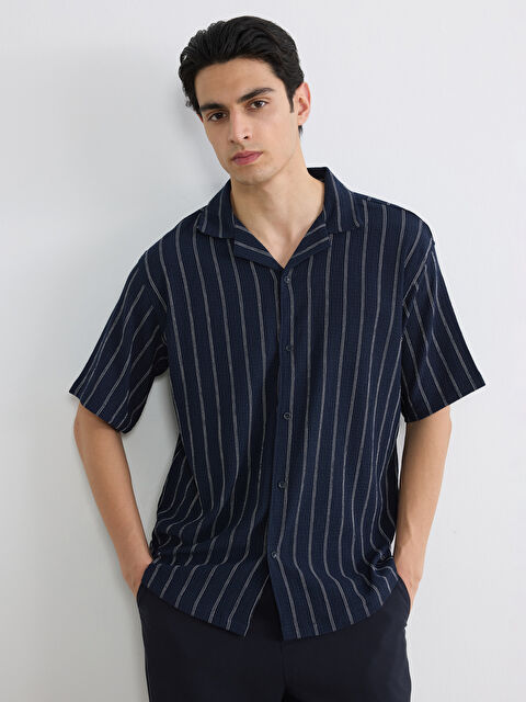 LCW Vision Regular Fit Resort Yaka Çizgili Erkek Gömlek - S6GE08Z8-LGS