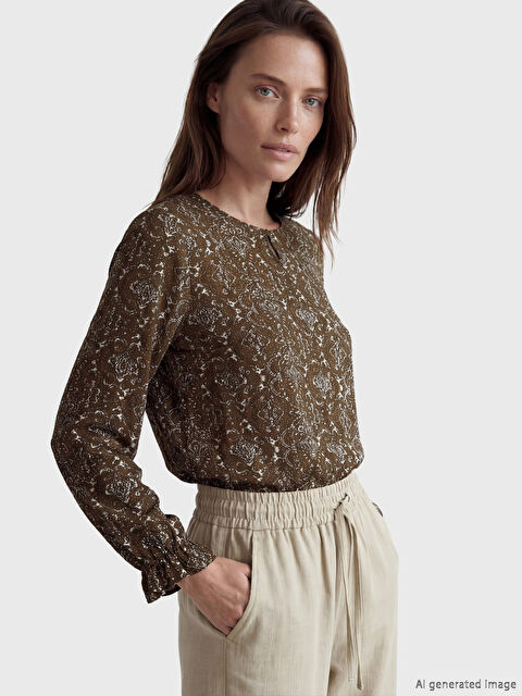 LCW Grace Bisiklet Yaka Desenli Bluz