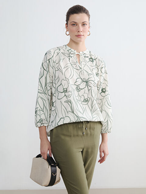 LCW EVERYDAY بلوزة نسائية مزينة بربطة عنق مزهرة - S6HG69Z8-LS6