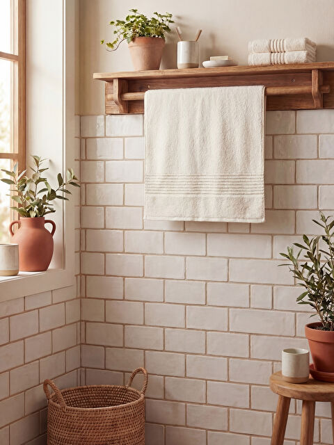 LCW HOME Çizgili Yüz Havlusu 50x80 cm - S6HQ08Z8-EEW