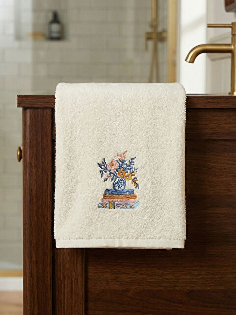 LCW HOME Nakışlı Yüz Havlusu 50x80 cm - S6HQ14Z8-EEW