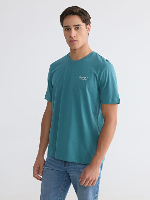 LCWAIKIKI Classic تيشيرت رجالي مطرز بياقة مستديرة