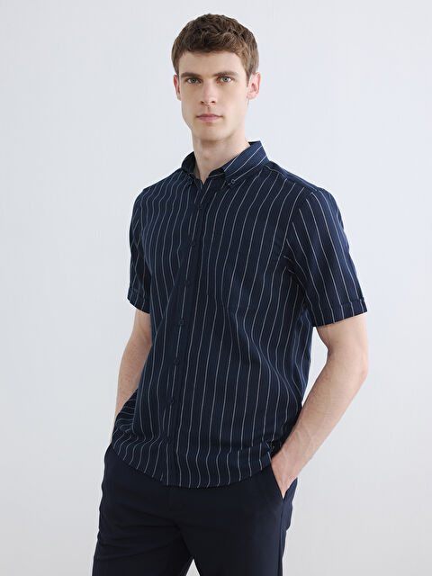 LCWAIKIKI Classic Regular Fit Çizgili Erkek Gömlek