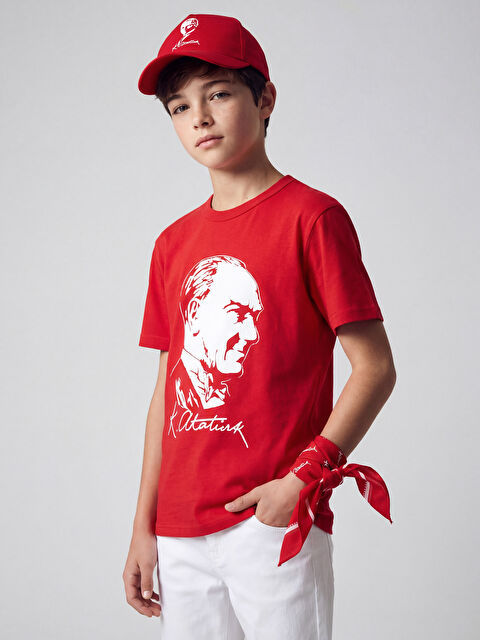 LCW ACCESSORIES Atatürk Baskılı Erkek Çocuk Fular Bandana - S6I420Z1-HPM