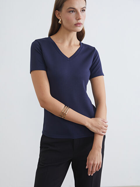 LCWAIKIKI Basic V-Neck Soft Touch Women's T-Shirt - S6I981Z8-HRZ