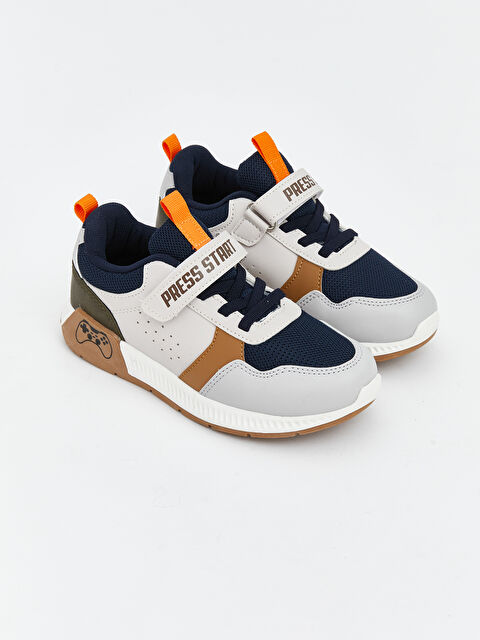 LCW STEPS Bağcık ve Cırt Cırtlı Erkek Bebek Spor Ayakkabı - S6IC76Z1-CR8