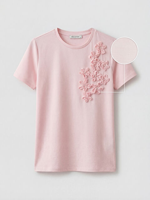 LCWAIKIKI Classic Bisiklet Yaka Çiçek Aplikeli Bluz - S6IE79Z8-FXC