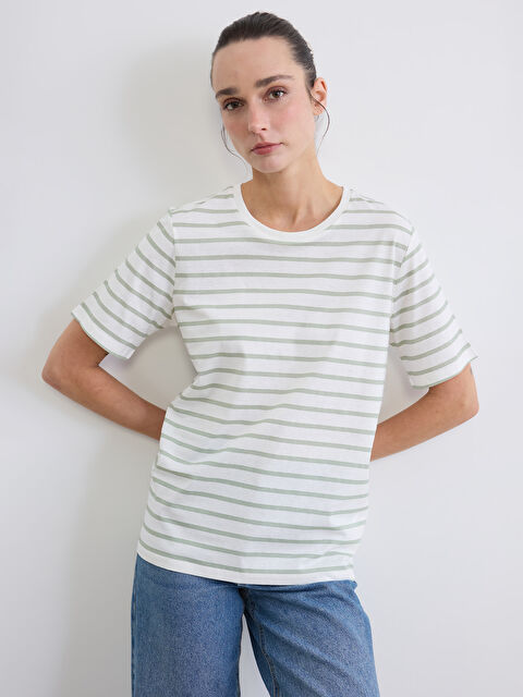 LCW EVERYDAY მრგვალი საყელო ზოლიანი ქალის მაისური