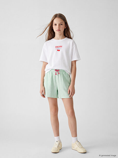 LCW Kids Beli Lastikli Kız Çocuk Dokulu Şort