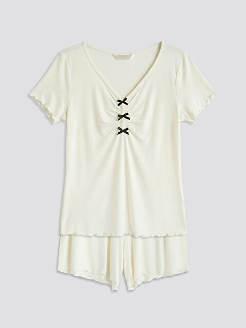 LCW DREAM V Yaka Fiyonklu Kadın Şortlu Pijama Takımı