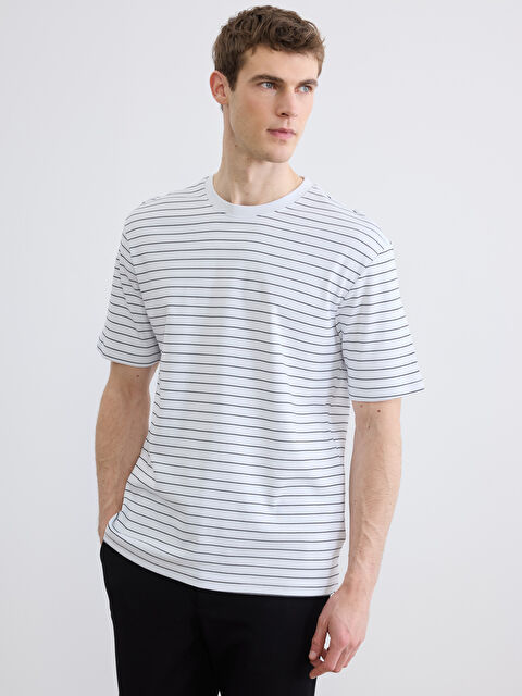 LCW Vision Bisiklet Yaka Çizgili Erkek Tişört - S6IV19Z8-LFC