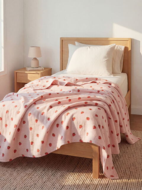 LCW HOME Çilek Desenli Tek Kişilik Pike 160x220 cm