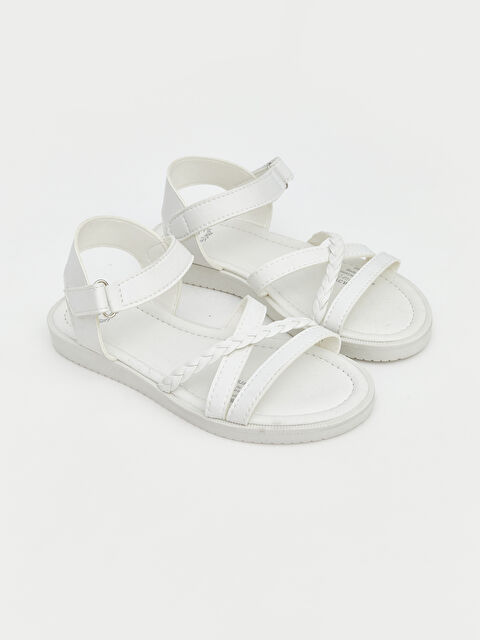 LCW STEPS Çapraz Bantlı Kız Çocuk Sandalet - S6JA06Z4-J5E