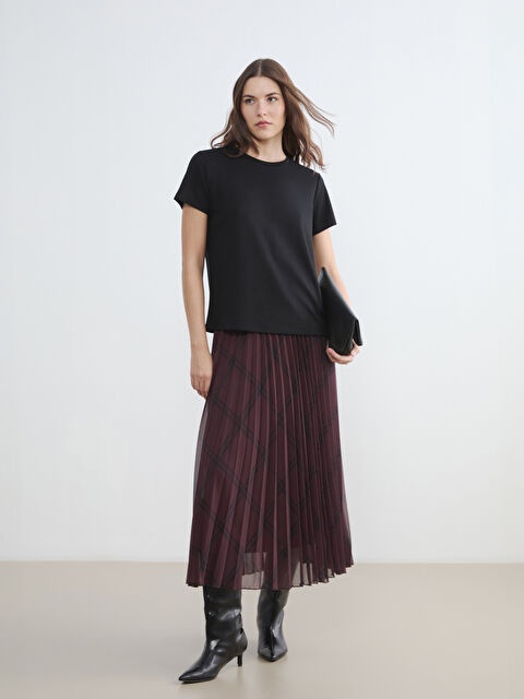 LCWAIKIKI Classic Beli Lastikli Ekose Desenli Pileli Etek - S6JB15Z8-LQV