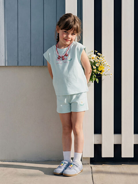 LCW Kids Baskılı Kız Çocuk Soft Touch Tişört ve Şort - S6JI43Z1-FPW