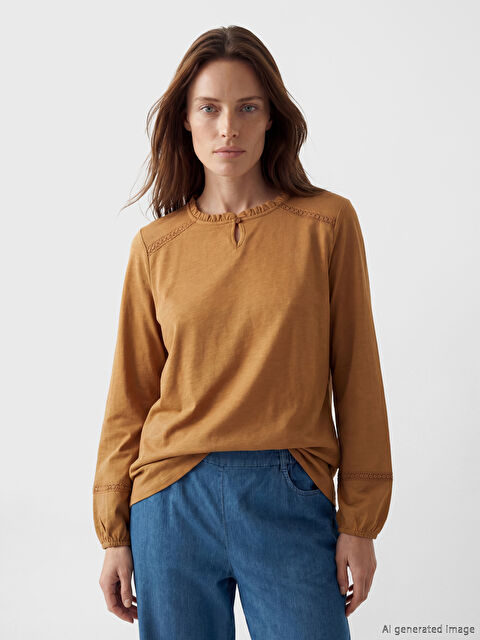 LCW Grace Bisiklet Yaka Nakışlı Bluz