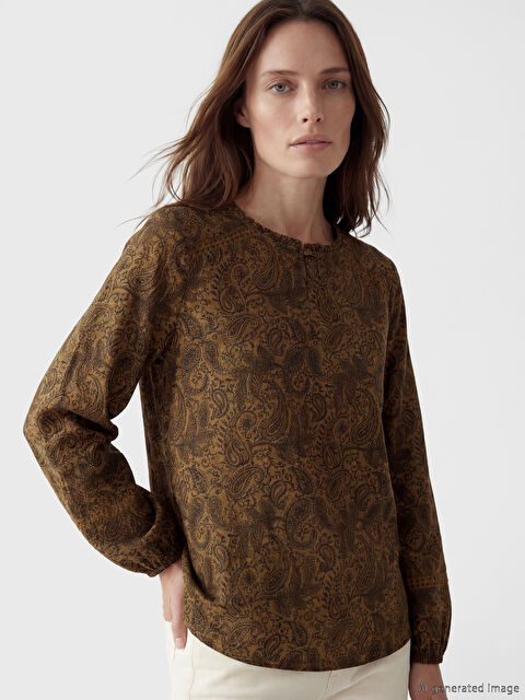 LCW Grace Fırfırlı Bisiklet Yaka Desenli Bluz