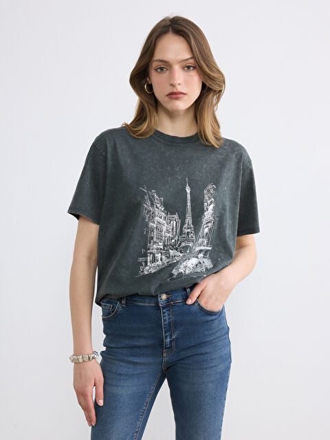 LCW Vision Bisiklet Yaka Paris Baskılı Kadın Tişört