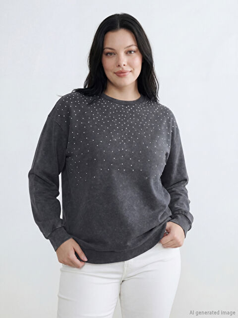 LCW Comfort Bisiklet Yaka Taşlı Kadın Sweatshirt