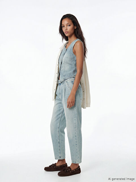 LCW Vision Yüksek Bel Pileli Carrot Fit Kadın Jean Pantolon - S6JV52Z8-311