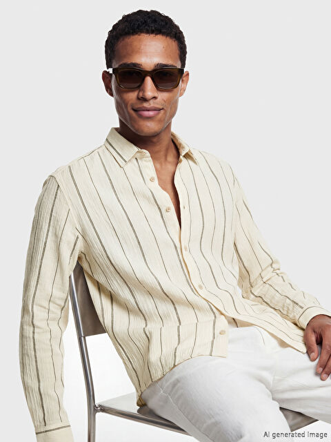 LCW Vision Regular Fit Çizgili Armürlü Erkek Gömlek - S6K028Z8-LGE