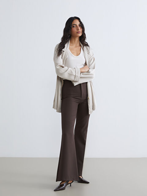 LCW Modest Beli Lastikli İspanyol Paça Kadın Pantolon - S6K211Z8-DJ7