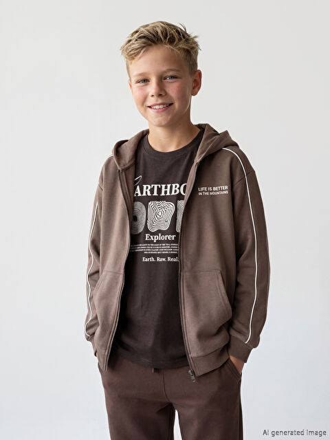LCW Kids Kapüşonlu Erkek Çocuk Fermuarlı Sweatshirt