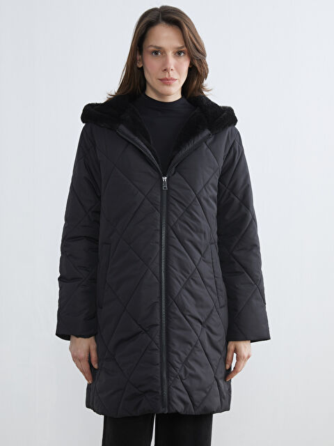 LCW Grace Kürk Kapüşonlu Kapitone Kadın Şişme Mont - S6K599Z8-CVL