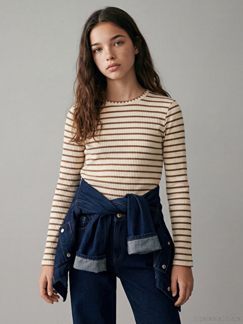 LCW Kids Bisiklet Yaka Çizgili Kız Çocuk Tişört - S6KF51Z4-FF7