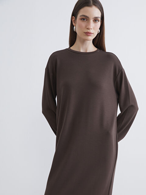 LCW Modest Bisiklet Yaka Yırtmaçlı Sweat Elbise - S6KF89Z8-ZZ0