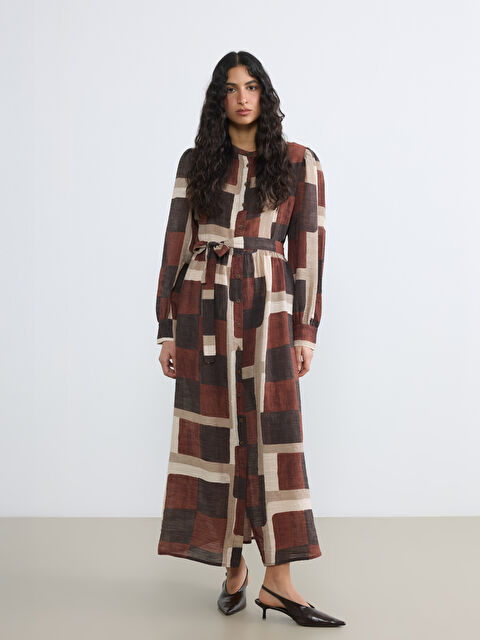 LCW Modest Hakim Yaka Desenli Belden Oturtmalı Gömlek Elbise - S6KG32Z8-LR0