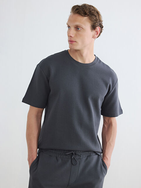 LCW Vision Bisiklet Yaka Erkek Tişört