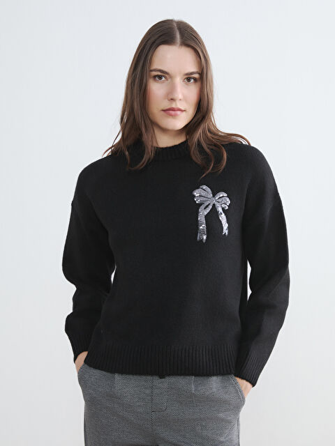 LCW Comfort Bisiklet Yaka Fiyonk İşlemeli Kadın Triko Kazak - S6KI61Z8-CVL