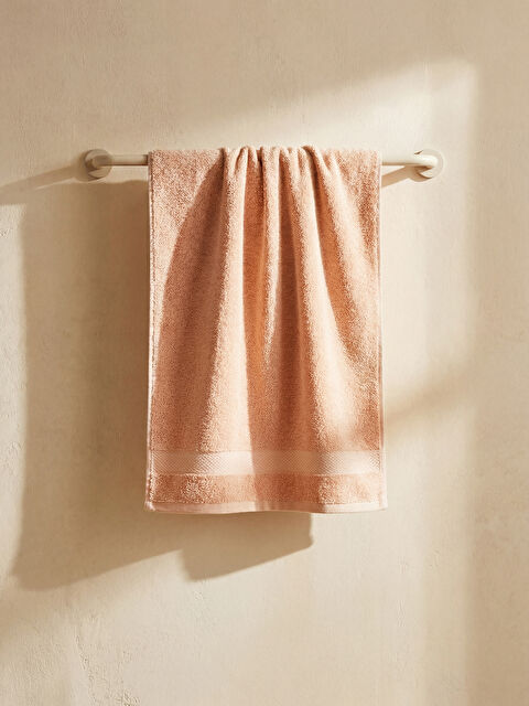 LCW HOME Çizgili Pamuklu Yüz Havlusu 50x80 cm