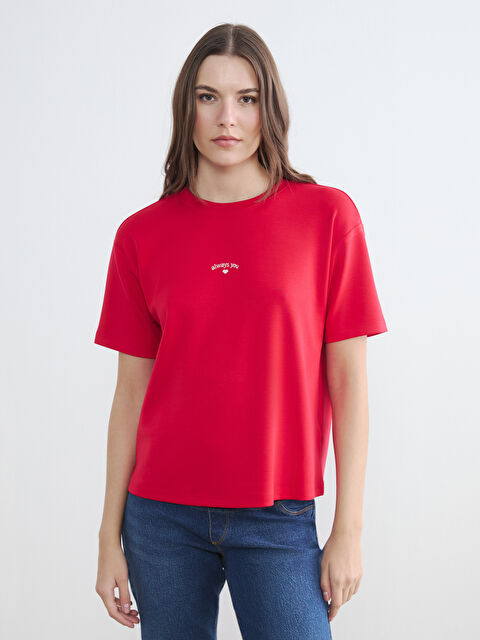 LCW Comfort Bisiklet Yaka Baskılı Soft Touch Kadın Tişört - S6KM26Z8-KYU