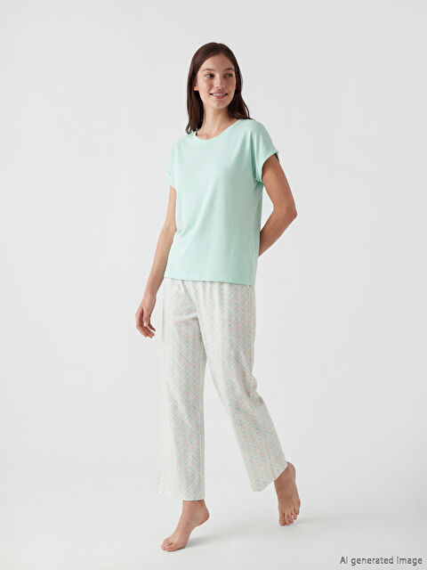 LCW DREAM Bisiklet Yaka Çiçekli Kadın Kaprili Pijama Takımı - S6KM78Z8-LRA