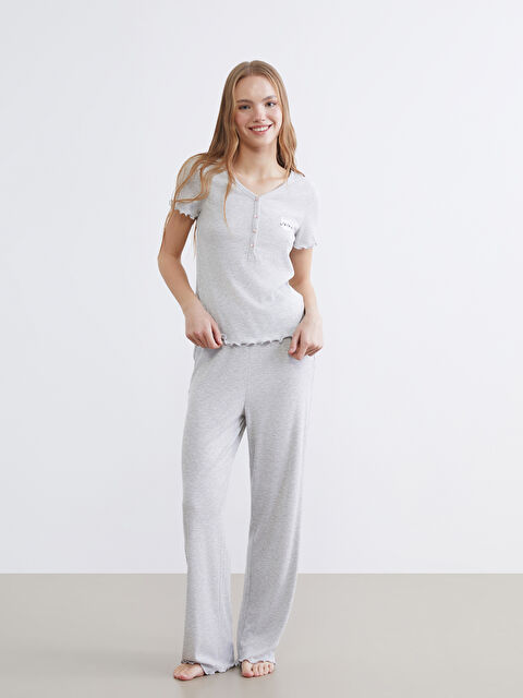 LCW Young V Yaka Nakışlı Kadın Pijama Takım - S6KN44Z8-CT3